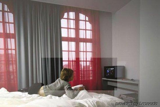 Monty Small Design Hotel Woluwe-Saint-Lambert ห้อง รูปภาพ