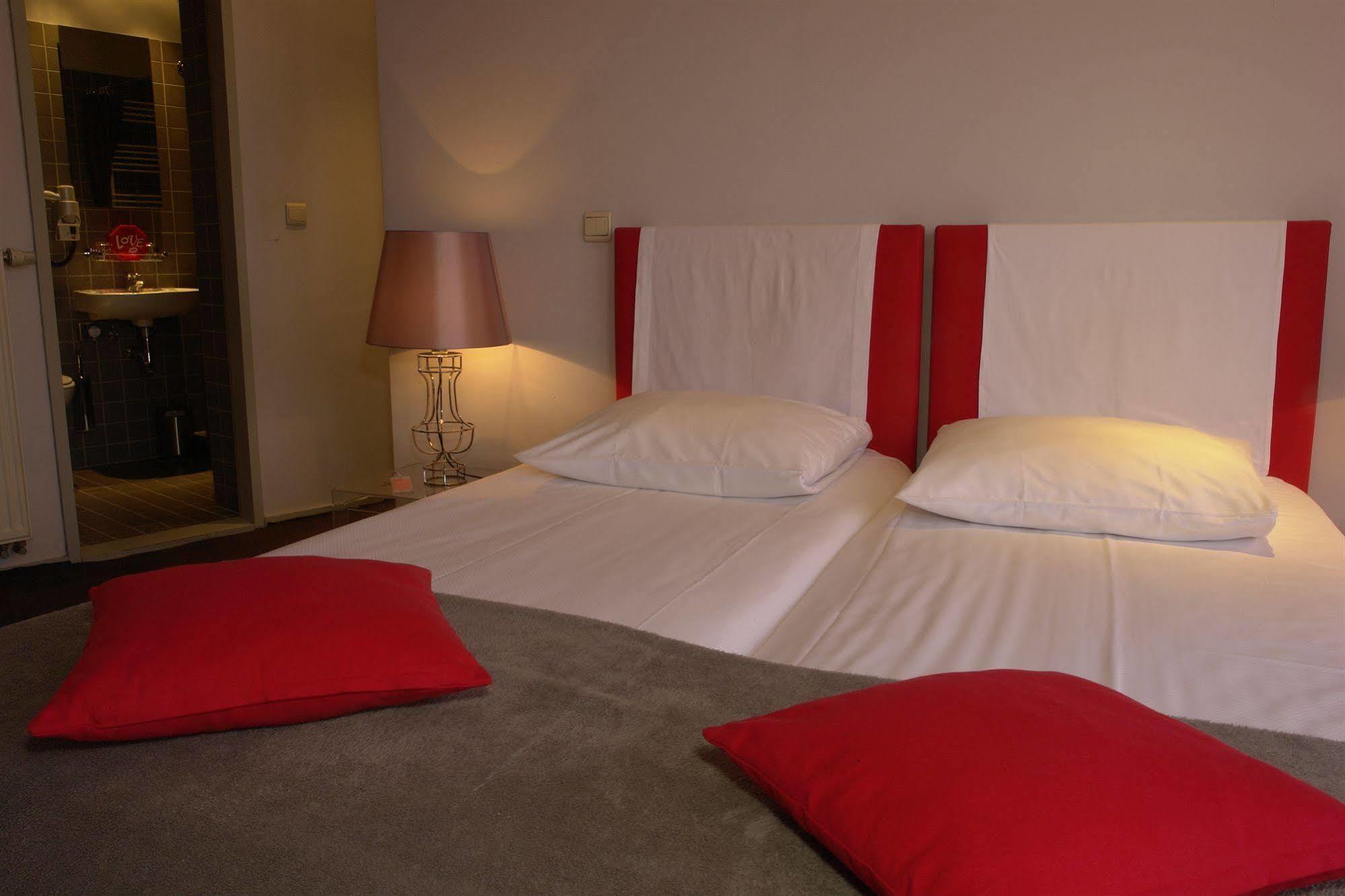 Monty Small Design Hotel Woluwe-Saint-Lambert ภายนอก รูปภาพ
